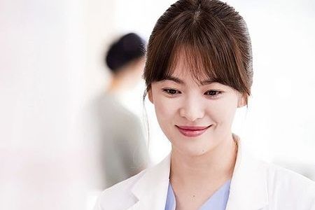 Song Hye-kyo (Descendants of the Sun)