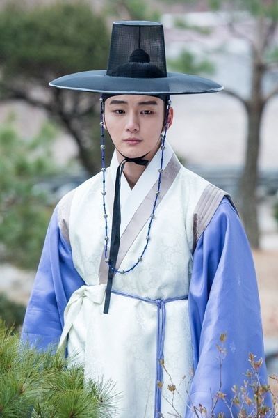 Foto Ganteng Yoon Shi-yoon